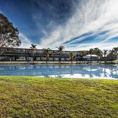 Rivers Apartments Motel Sale Gippsland Экстерьер фото