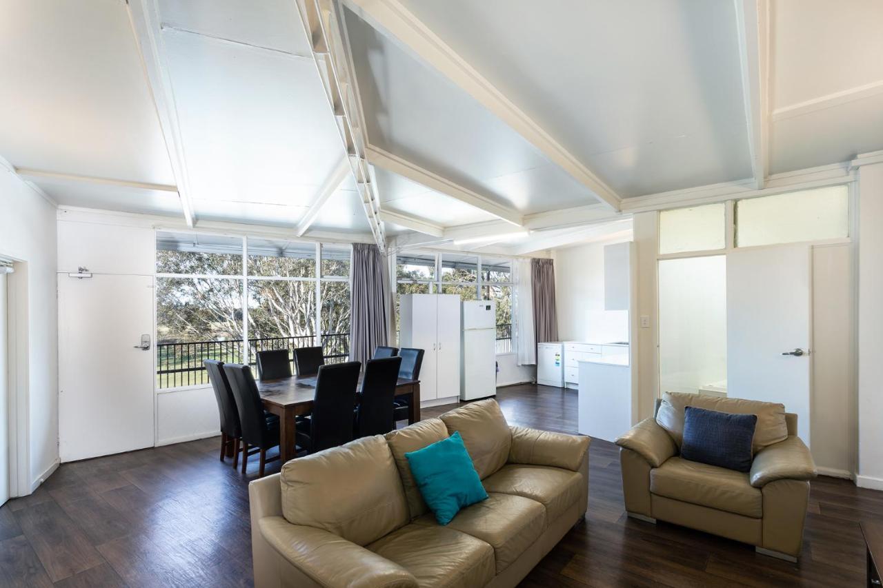 Rivers Apartments Motel Sale Gippsland Экстерьер фото